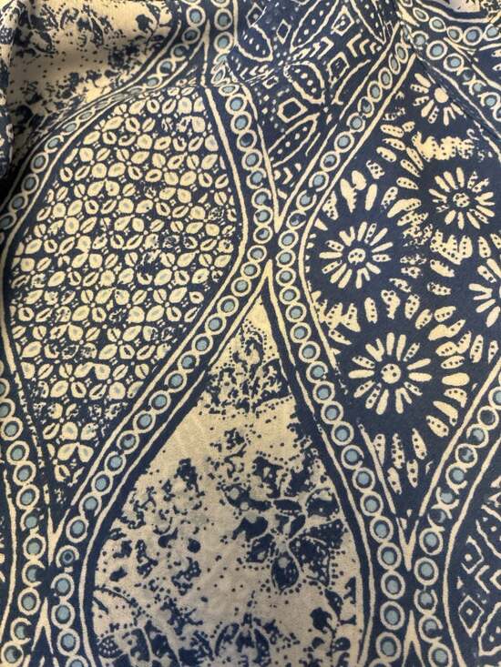 Norm Thompson XL Women's Blue and White Paisley Pattern 3/4 Sleeve Blouse - Picture 3 of 9